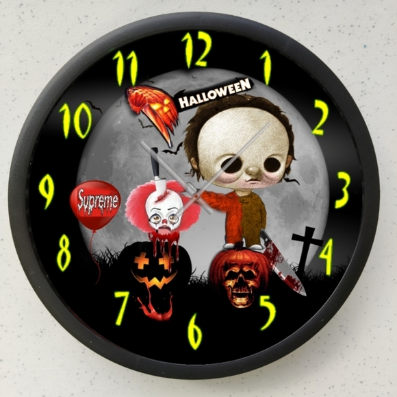 Michael Myers Halloween ends it clown clock - Picture 3 of 7